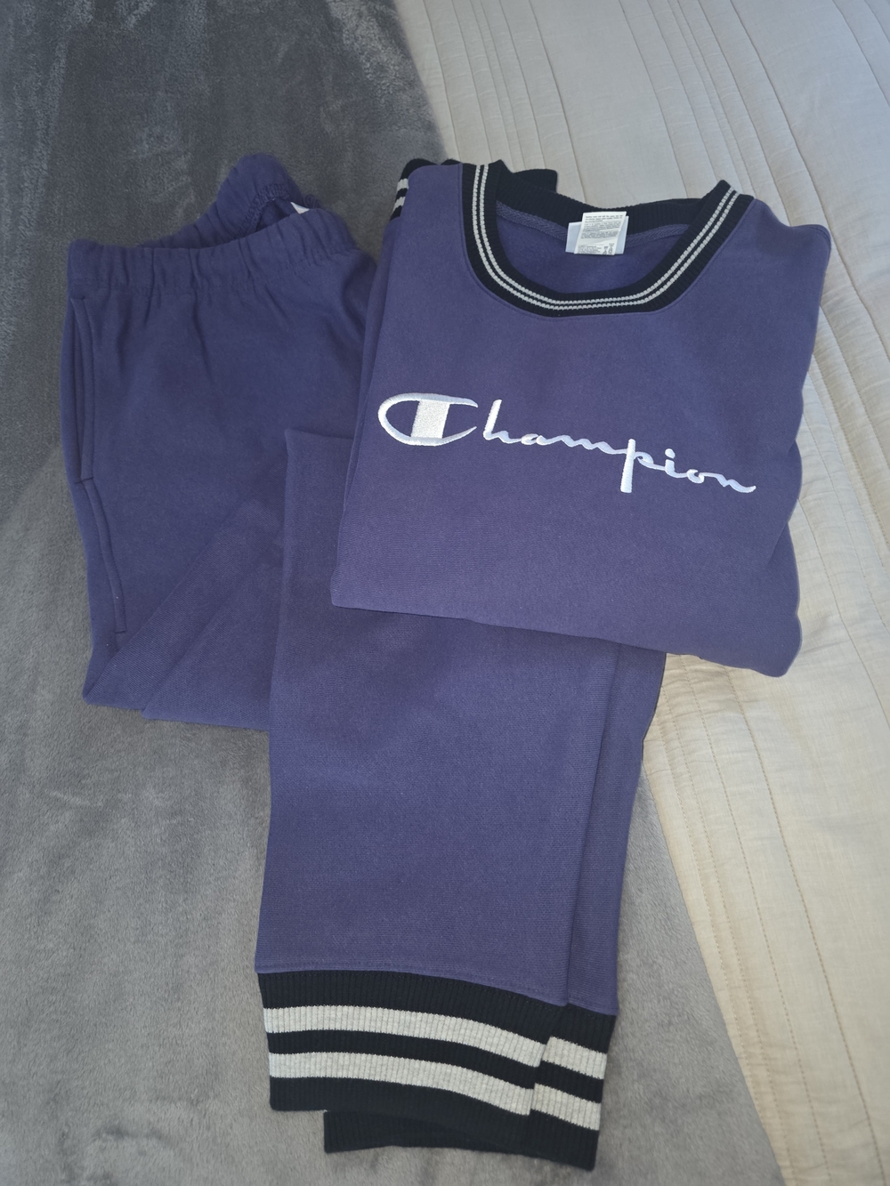 Champion Mens Reverse Weave Purple Logo Crewneck & Jogger Set Size 2XL
